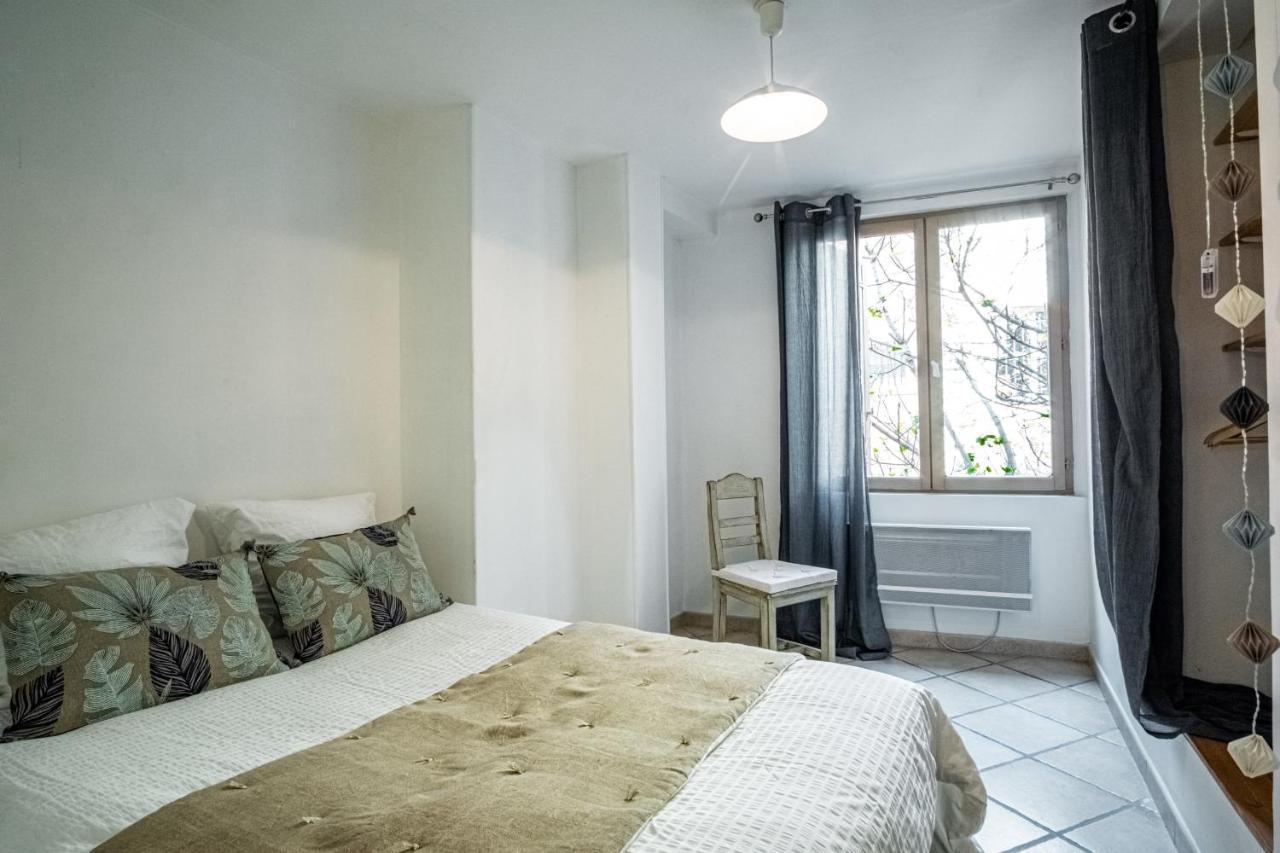 Appartement Au Coeur De L'Isle Sur La Sorgue Bagian luar foto