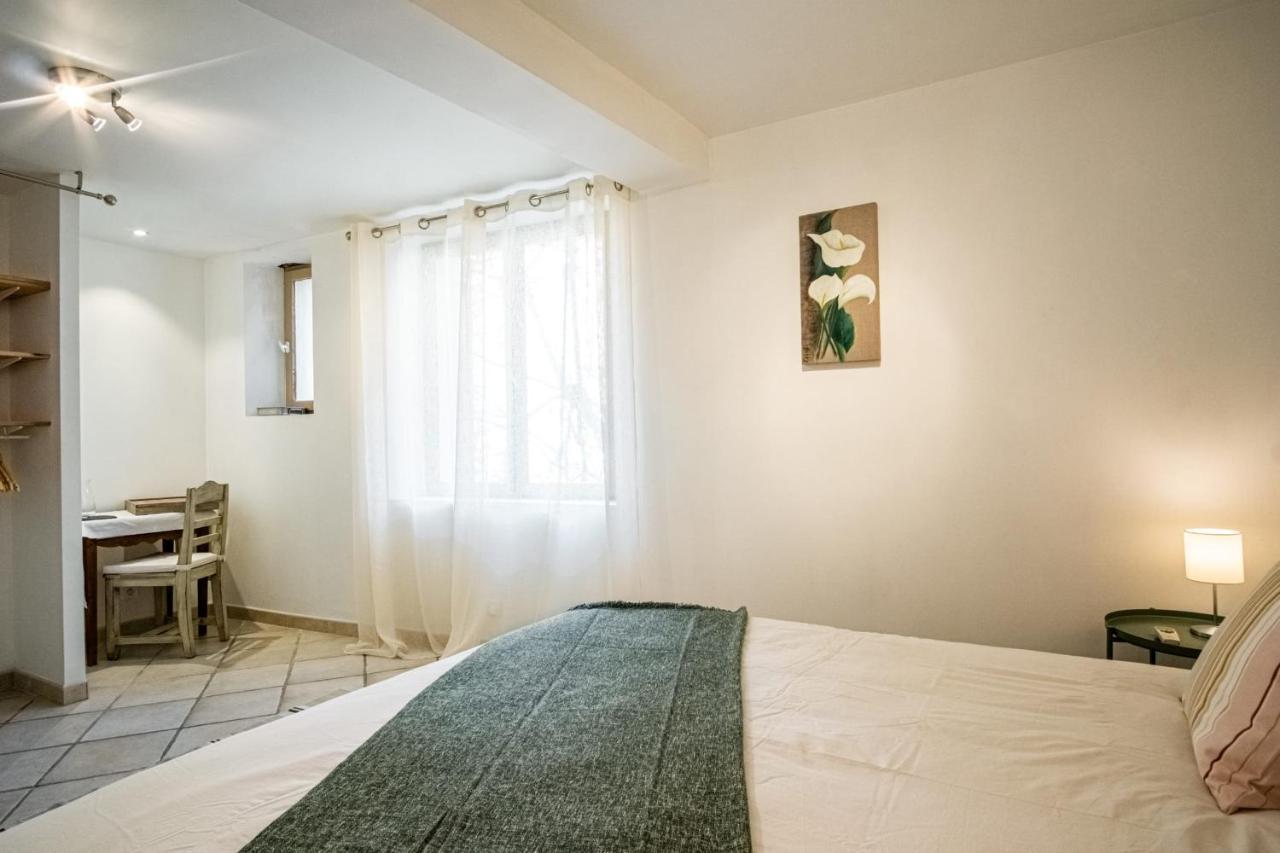 Appartement Au Coeur De L'Isle Sur La Sorgue Bagian luar foto